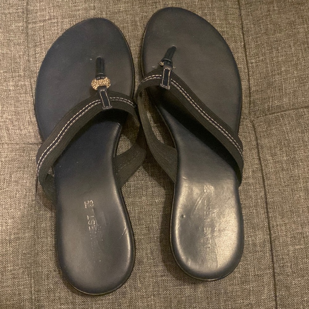 Nine West flip flops
